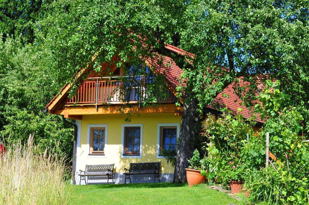 Haus Schoenegger Kitzeck im Sausal Exterior foto